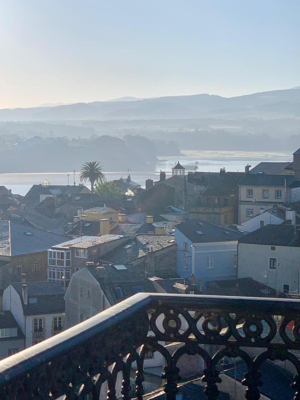Moderno Piso Con La Mejor Terraza De Ribadeo Y Vistas Maravillosas Dış mekan fotoğraf