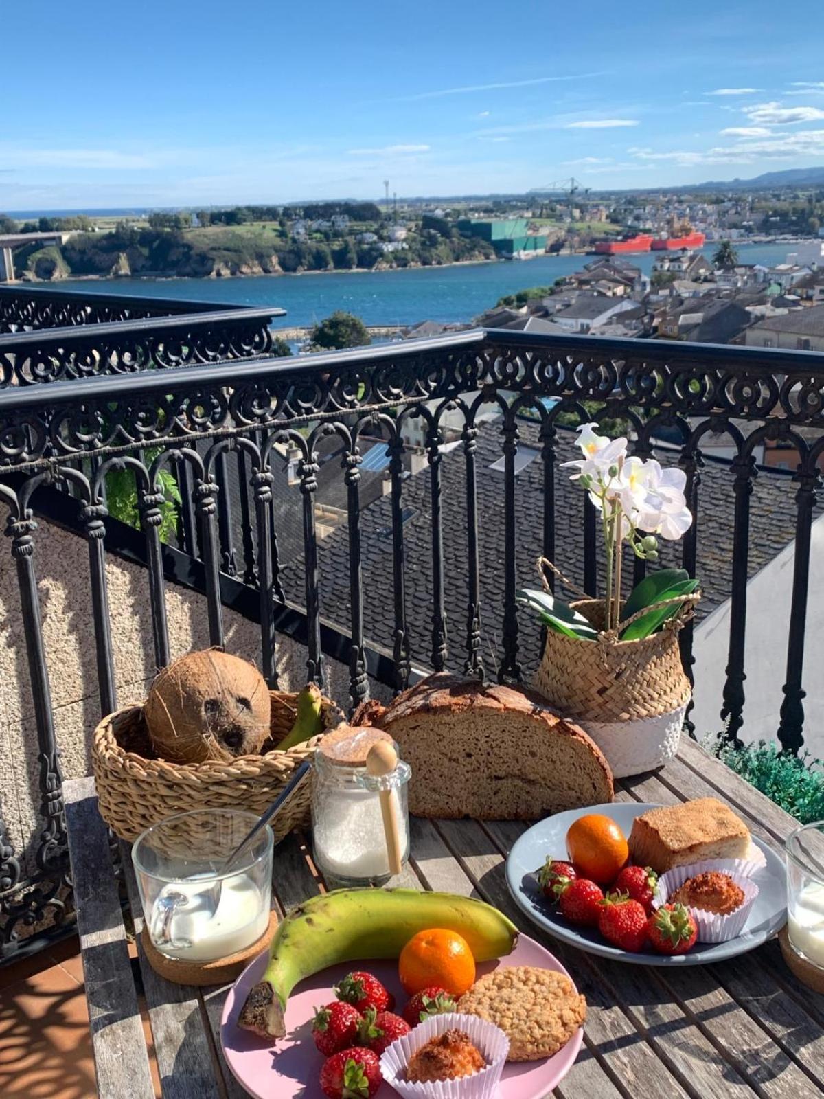 Moderno Piso Con La Mejor Terraza De Ribadeo Y Vistas Maravillosas Dış mekan fotoğraf